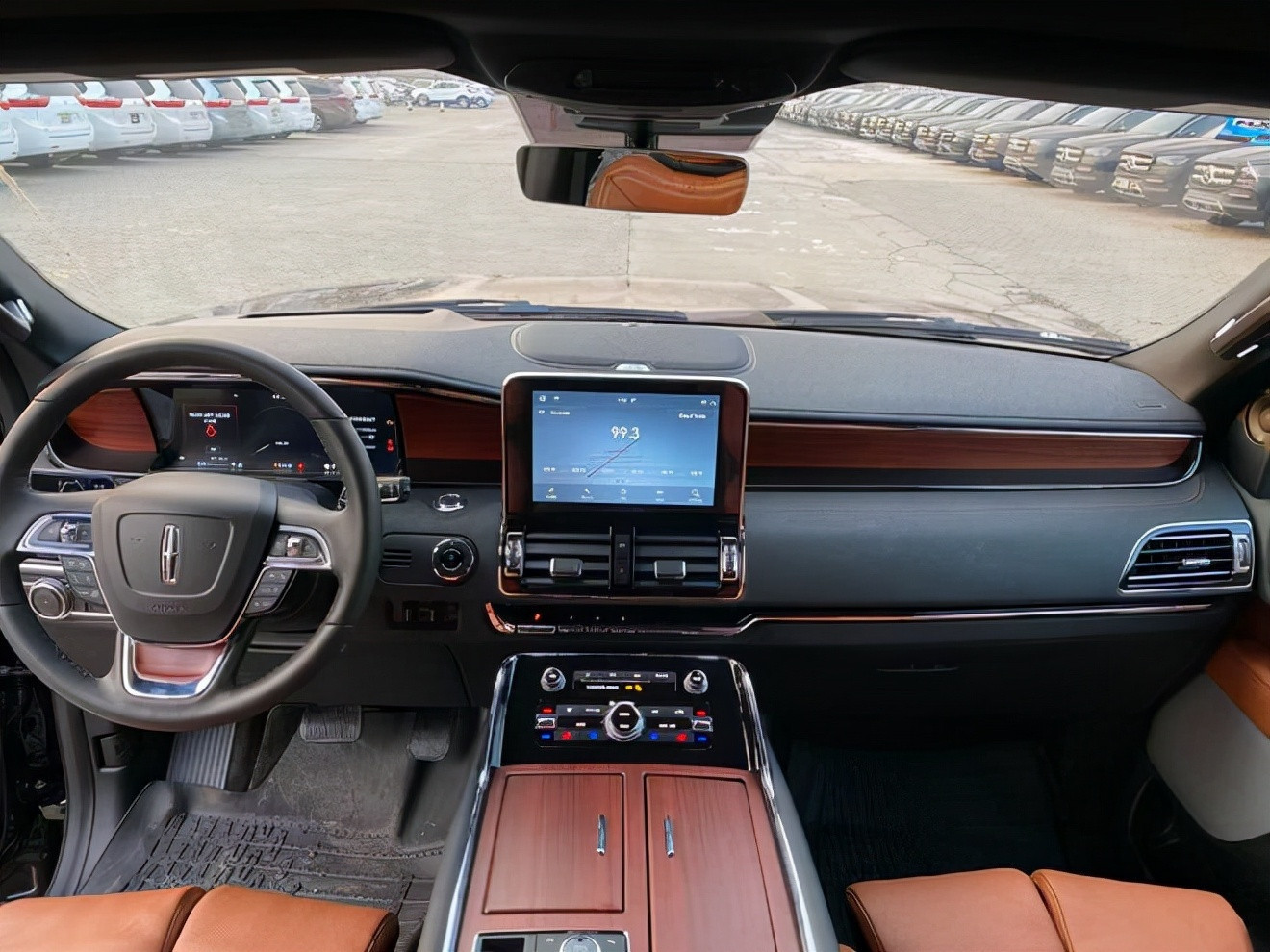 21款林肯领航员加长版性能出众低价促销_凤凰网汽车_凤凰网