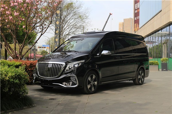 2022新款奔驰v260尊荣版改装高顶价格