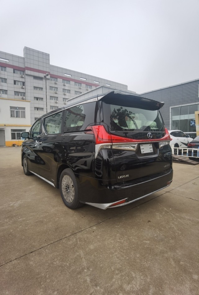 22款雷克薩斯lm300現車優惠行情