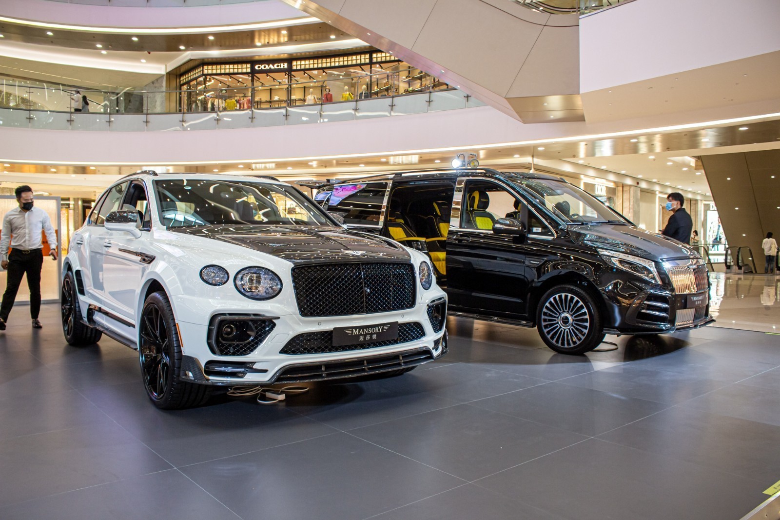 mansory迈莎锐万象城车展宾利首发