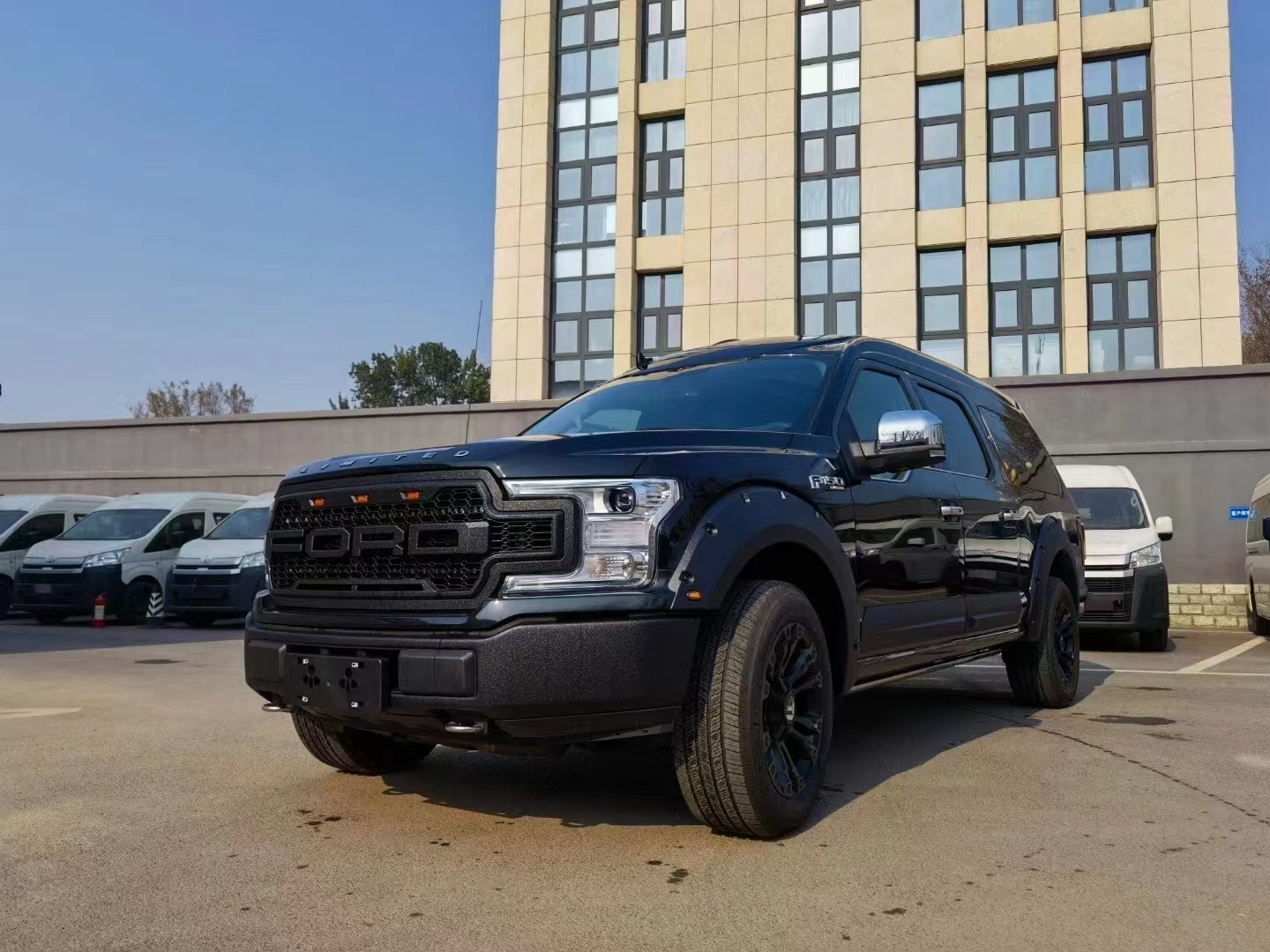 七座福特勇猛者f150商务版598米