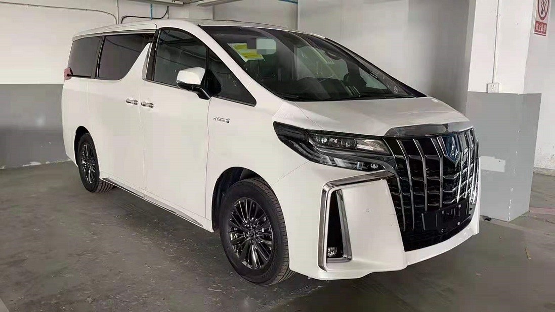 七座丰田商务埃尔法顶级座驾保值