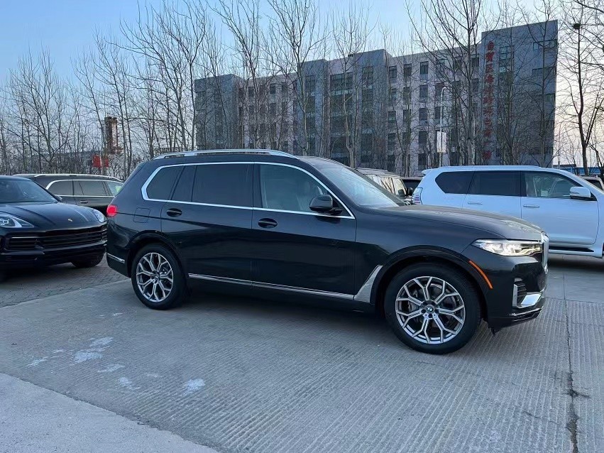2022款美规宝马x7七座现车955万