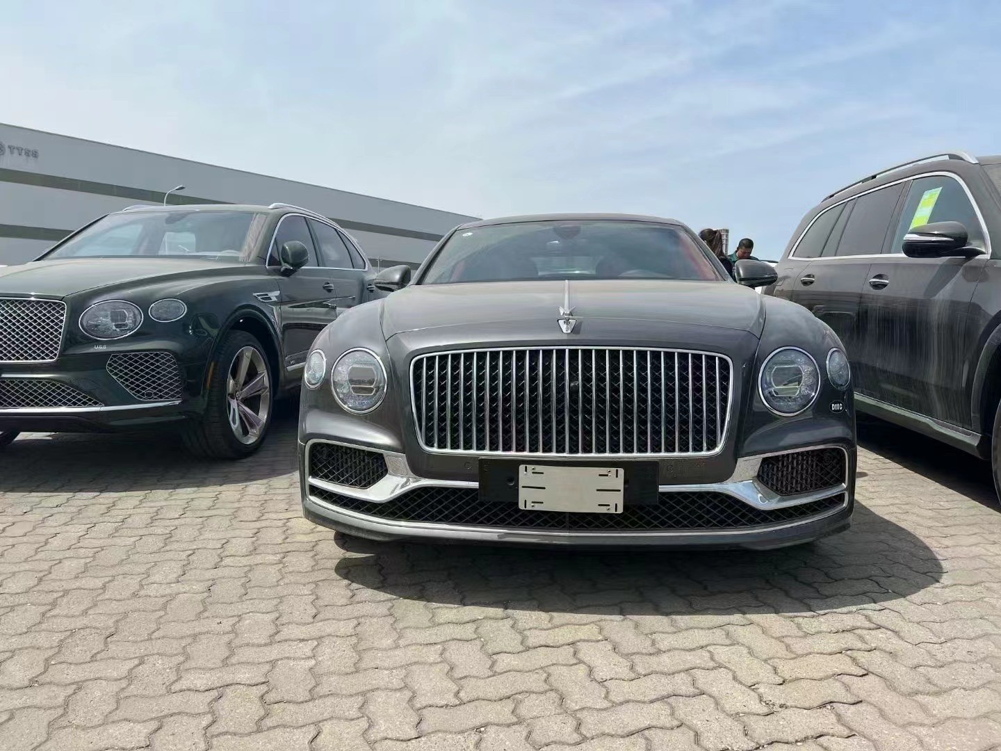 天津港新款宾利飞驰比中规优惠50万现车_凤凰网汽车_凤凰网