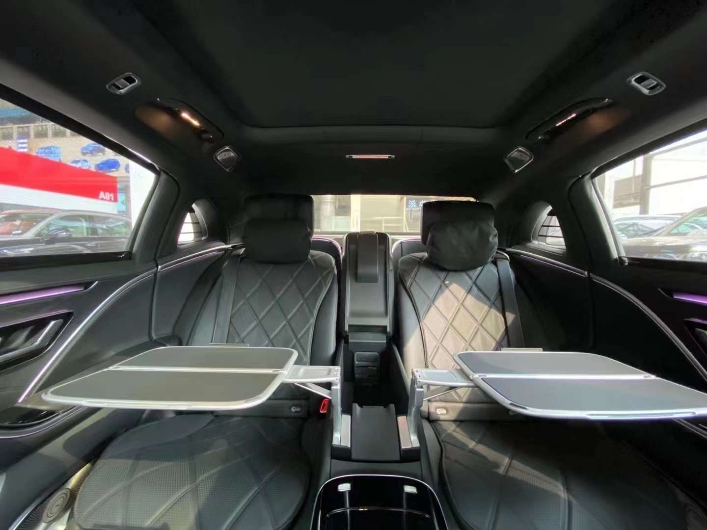 购车热线:13642192627田经理(同微信)钻石白曜石黑双拼/黑 双色车漆