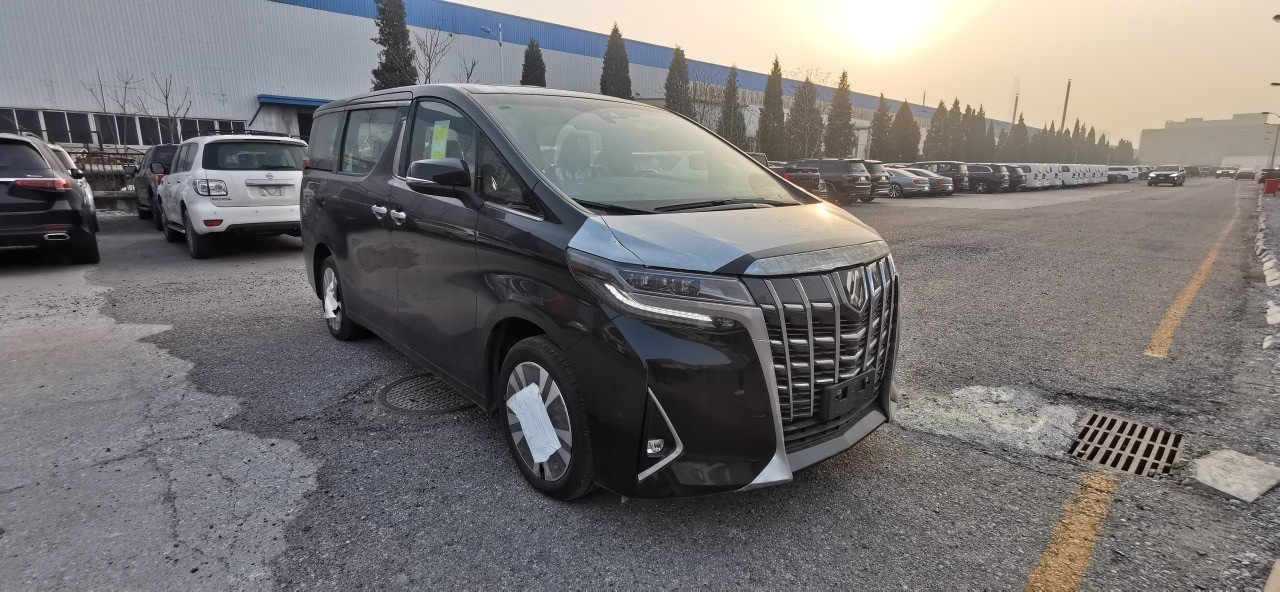 台湾版丰田埃尔法35l大马力仅售118万