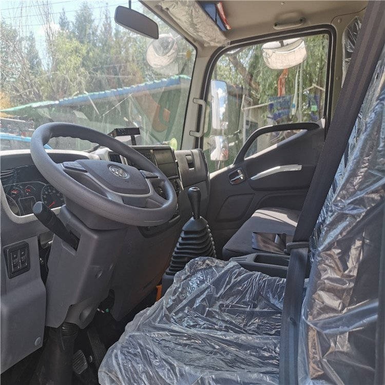 福田奥铃速运4米2厢货现车报价