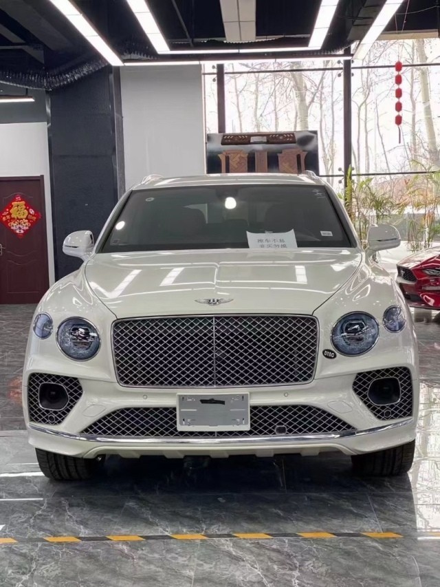 21款宾利添越首发限量版现车手续可开票