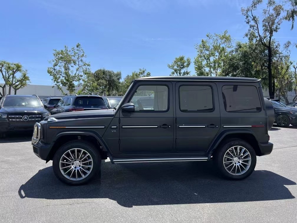 2022款奔驰g550美版现车手续齐24500w