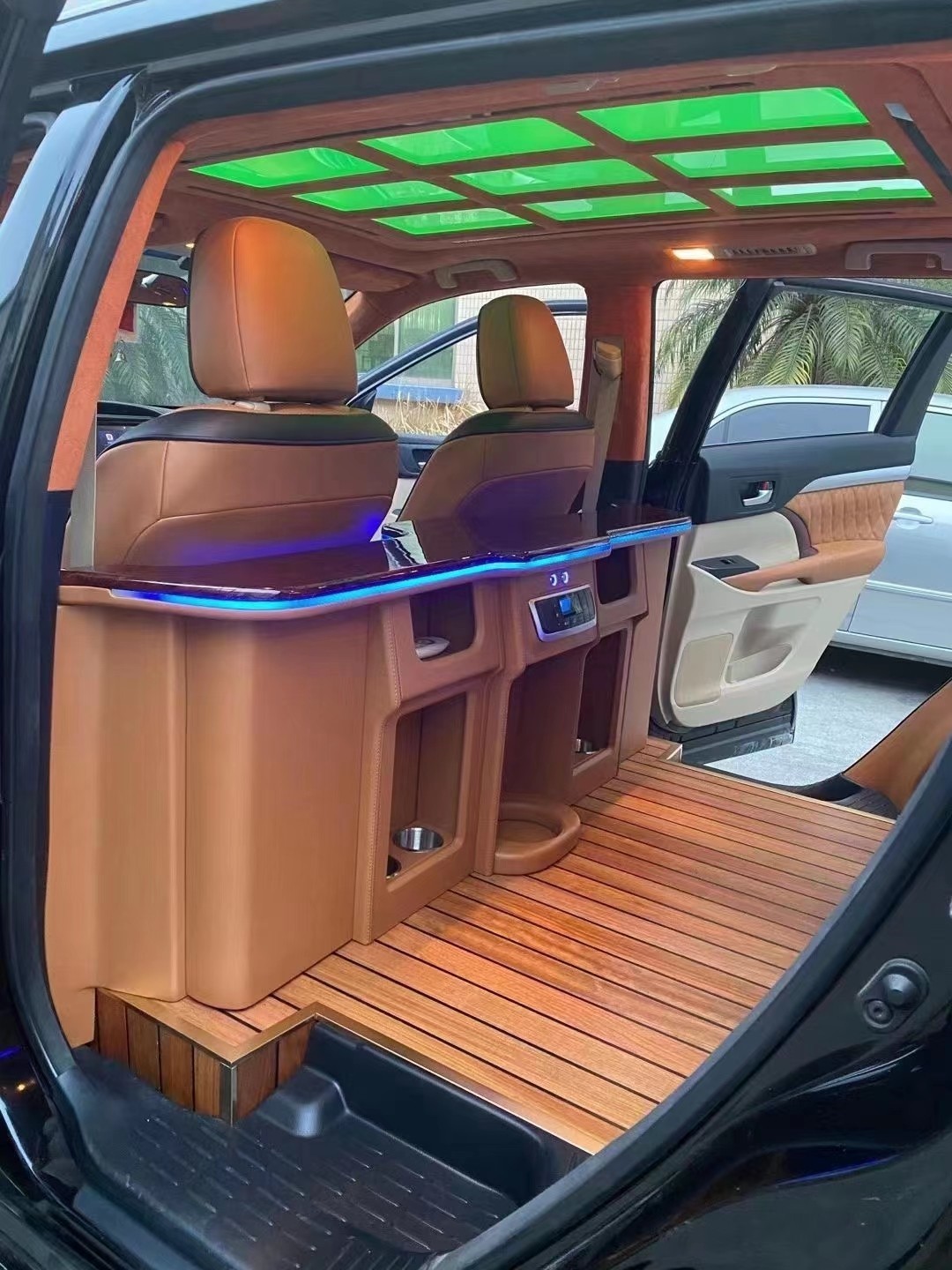 汉兰达7改4改装航空座椅内饰升级案例