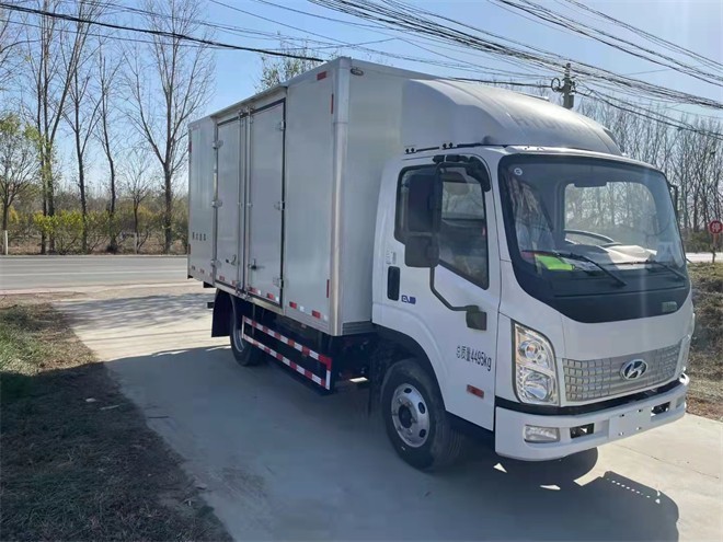 现代泓图ev4米2高栏报价电动高栏货车
