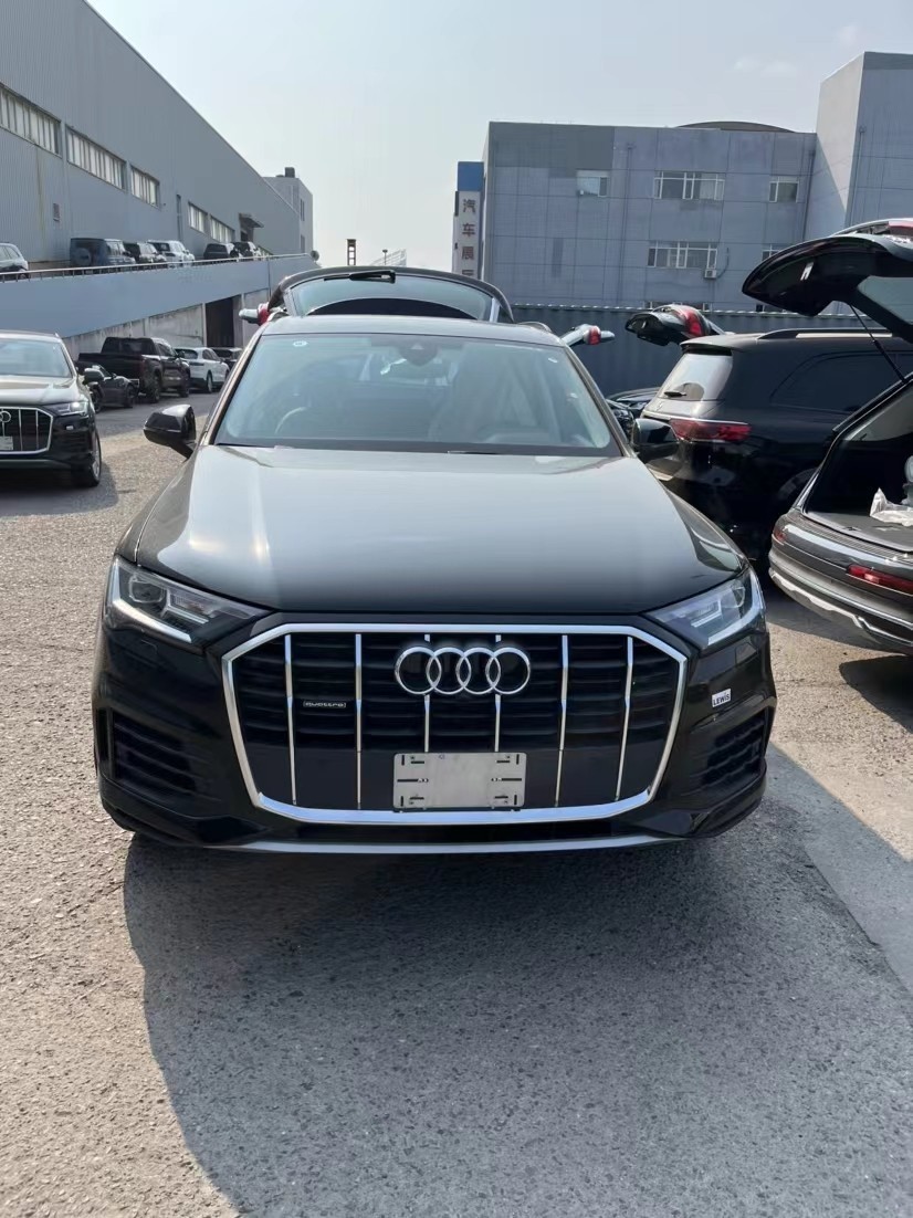 2022款奥迪q720t标准欧版现车5500w