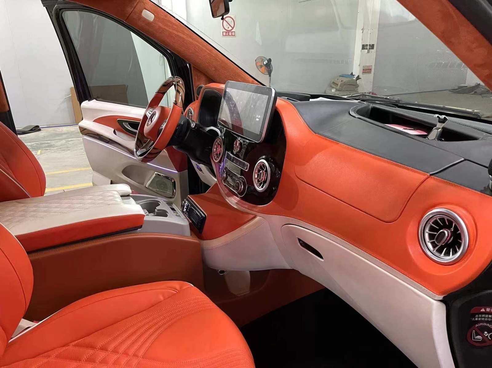 奔驰威霆改装航空座椅及内饰升级案例