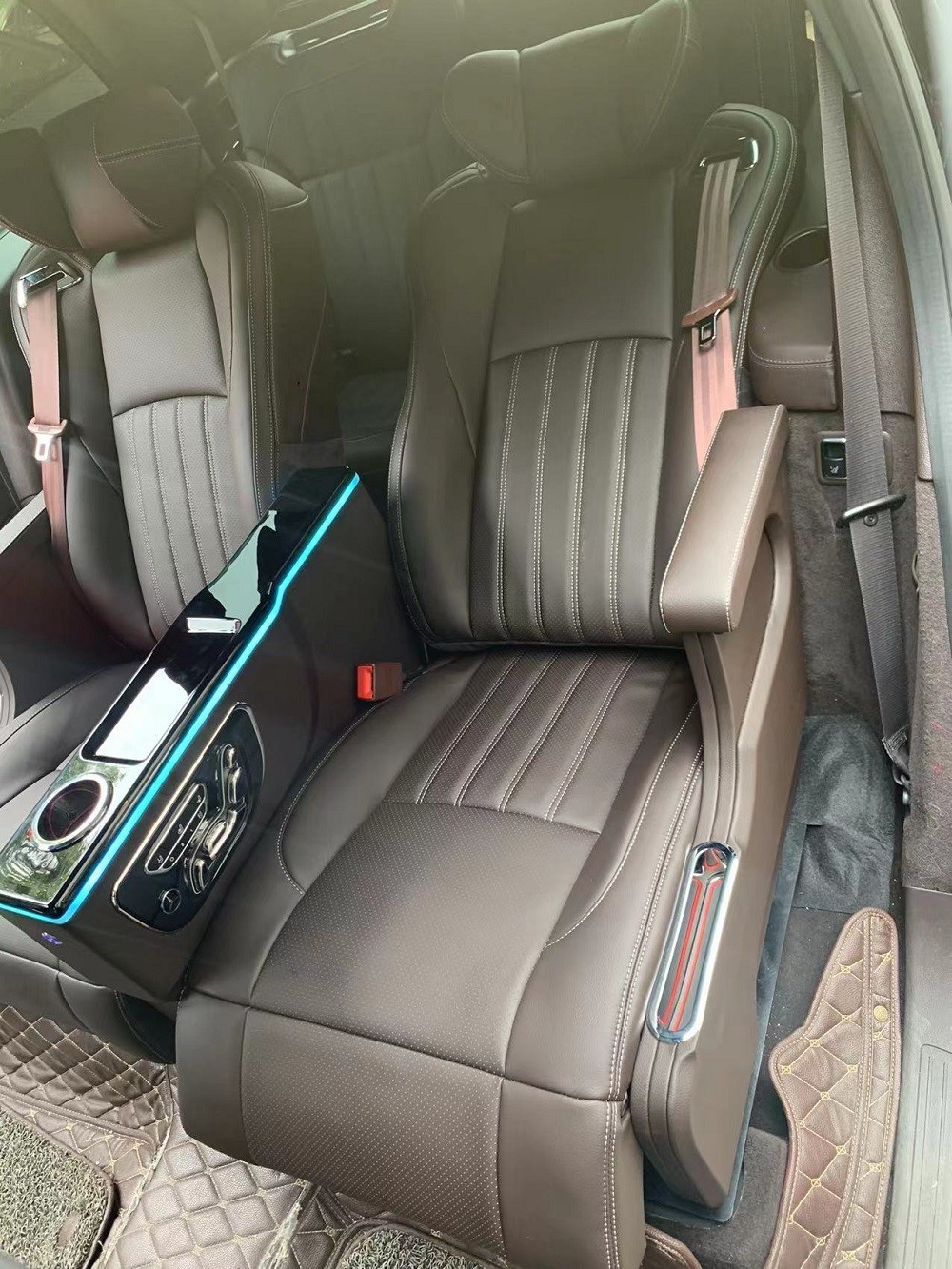 奔驰gls450改装航空座椅方案