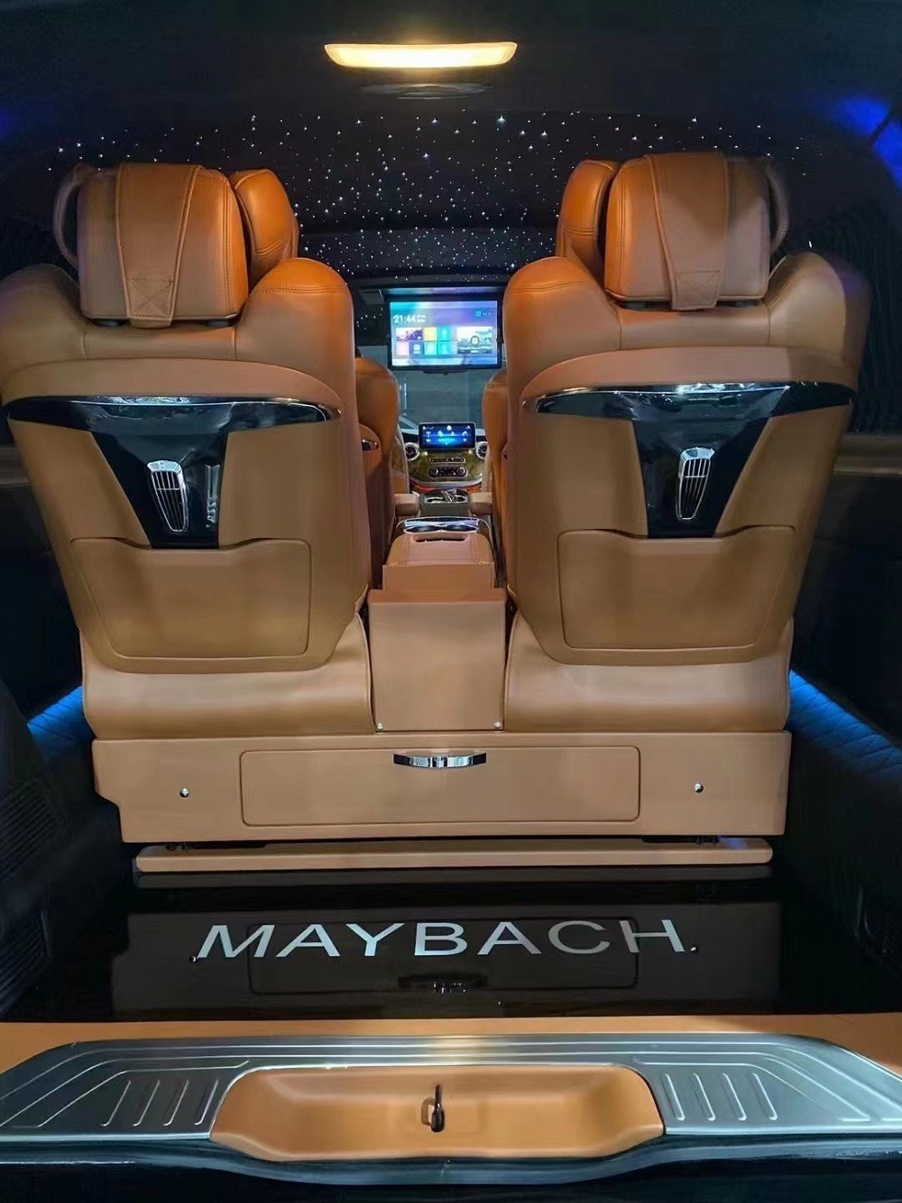 奔驰威霆改装航空座椅安装案例图