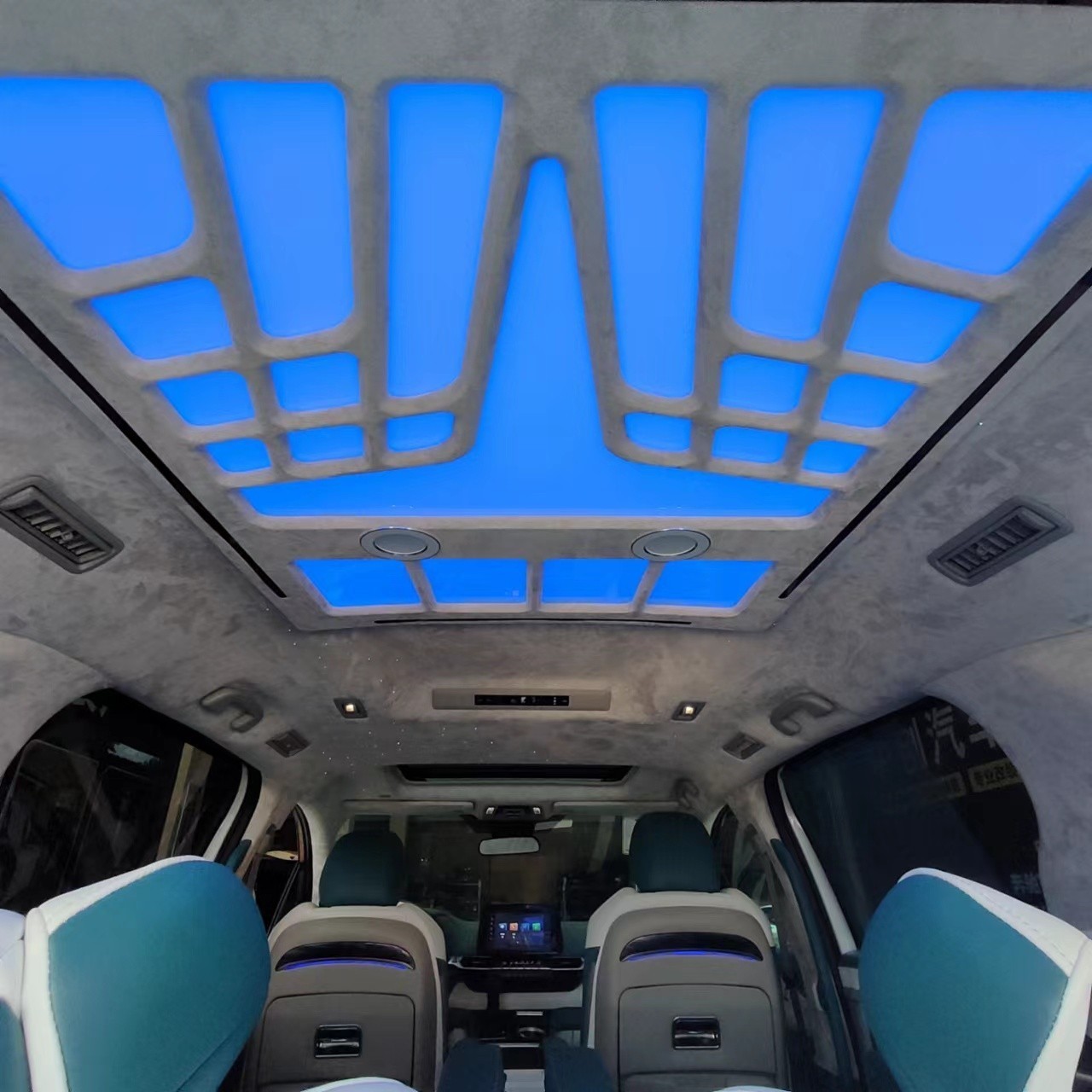 丰田塞纳改装航空座椅内饰升级案例_凤凰网汽车_凤凰网