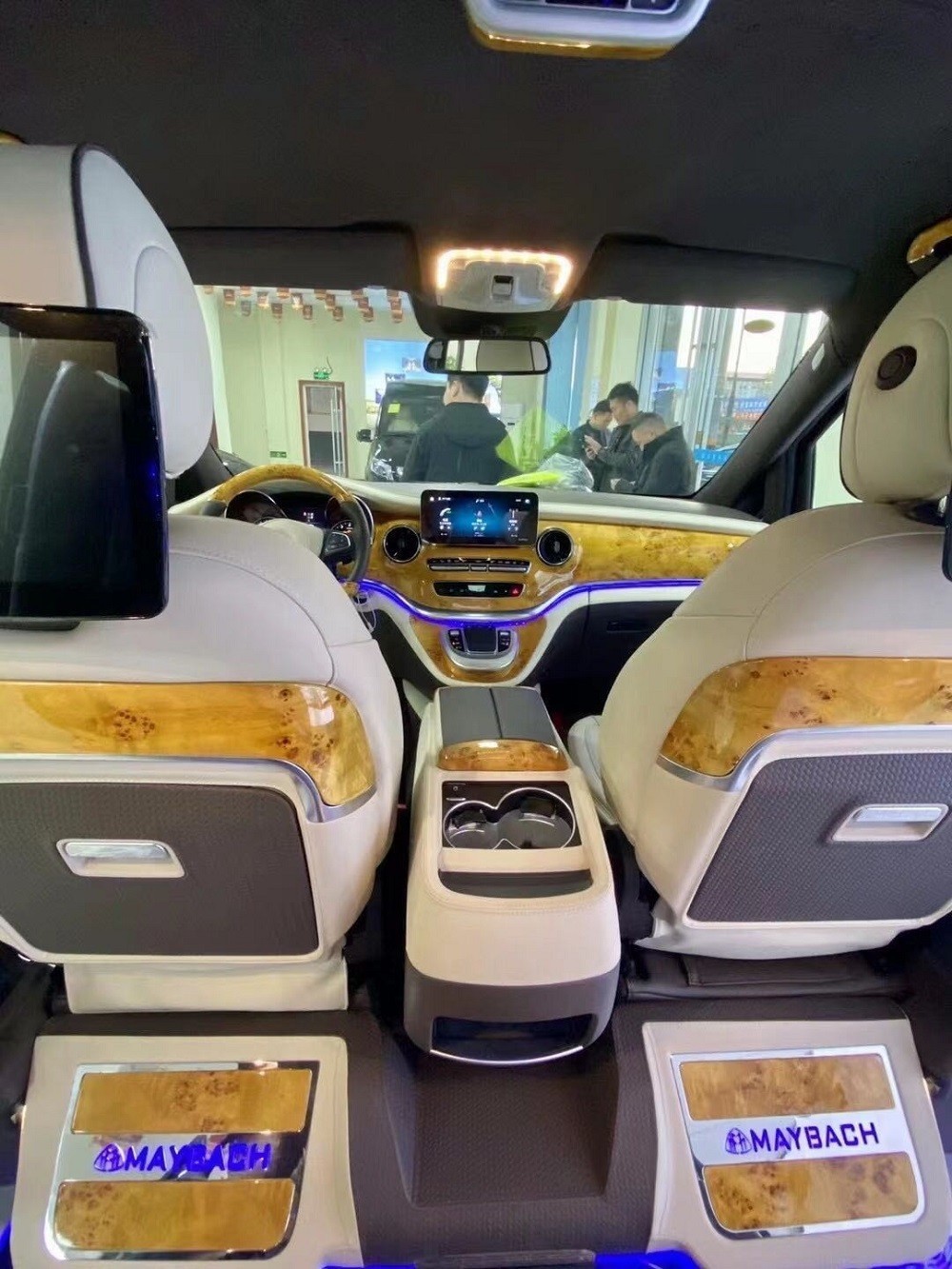 奔驰v260改装航空座椅及内饰升级案例