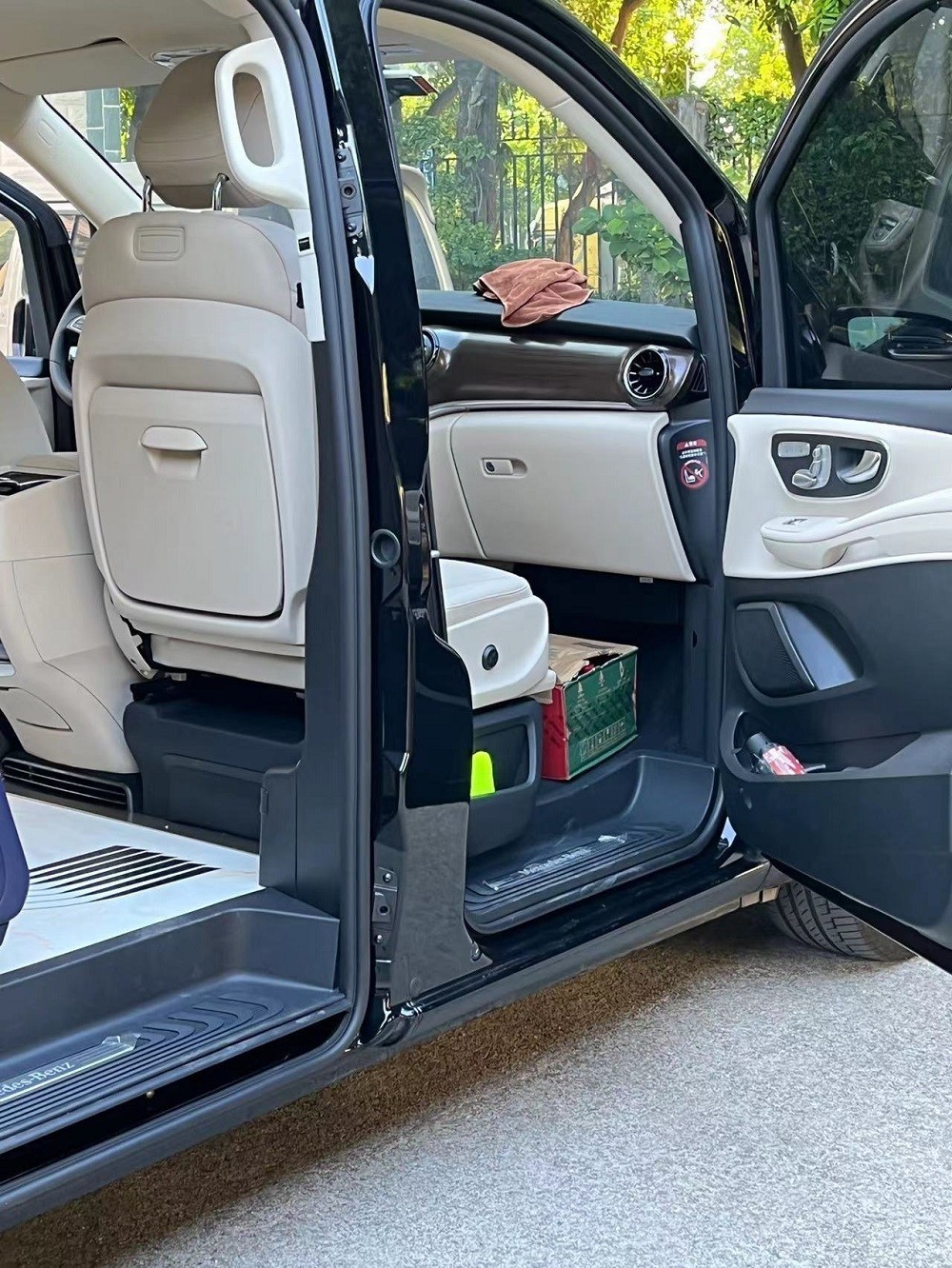 奔驰v260改装航空座椅及升级案例