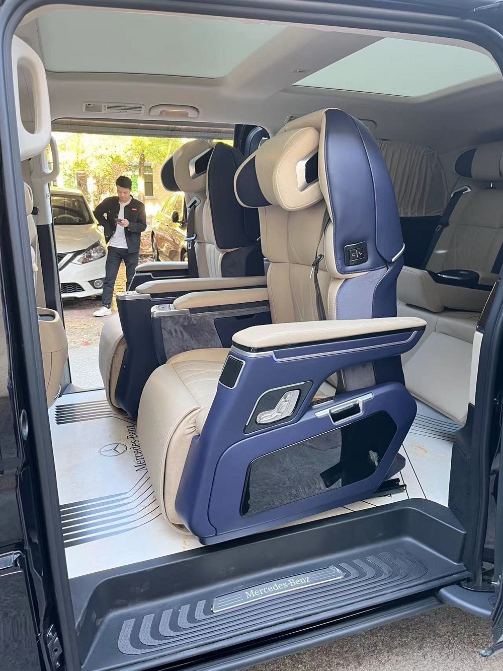 奔驰v260改装航空座椅及升级案例