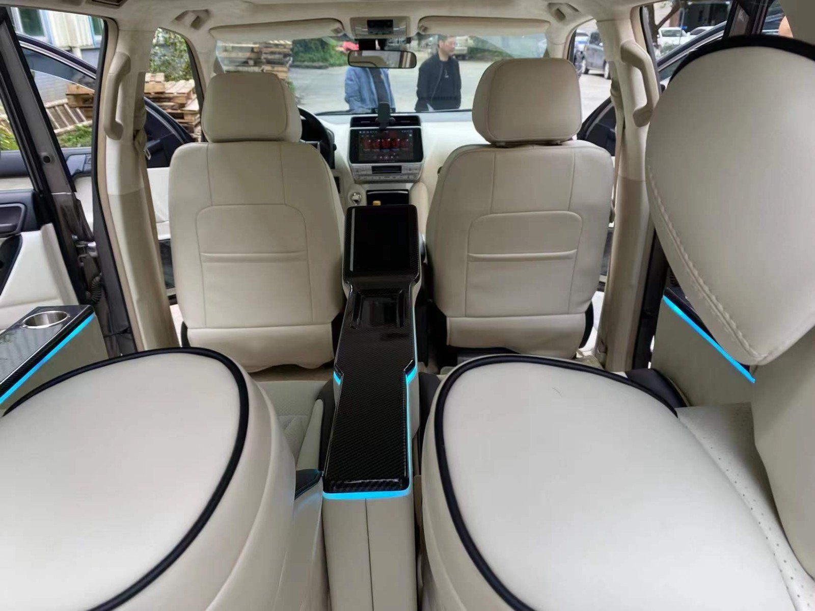 丰田霸道改装航空座椅案例专车专用