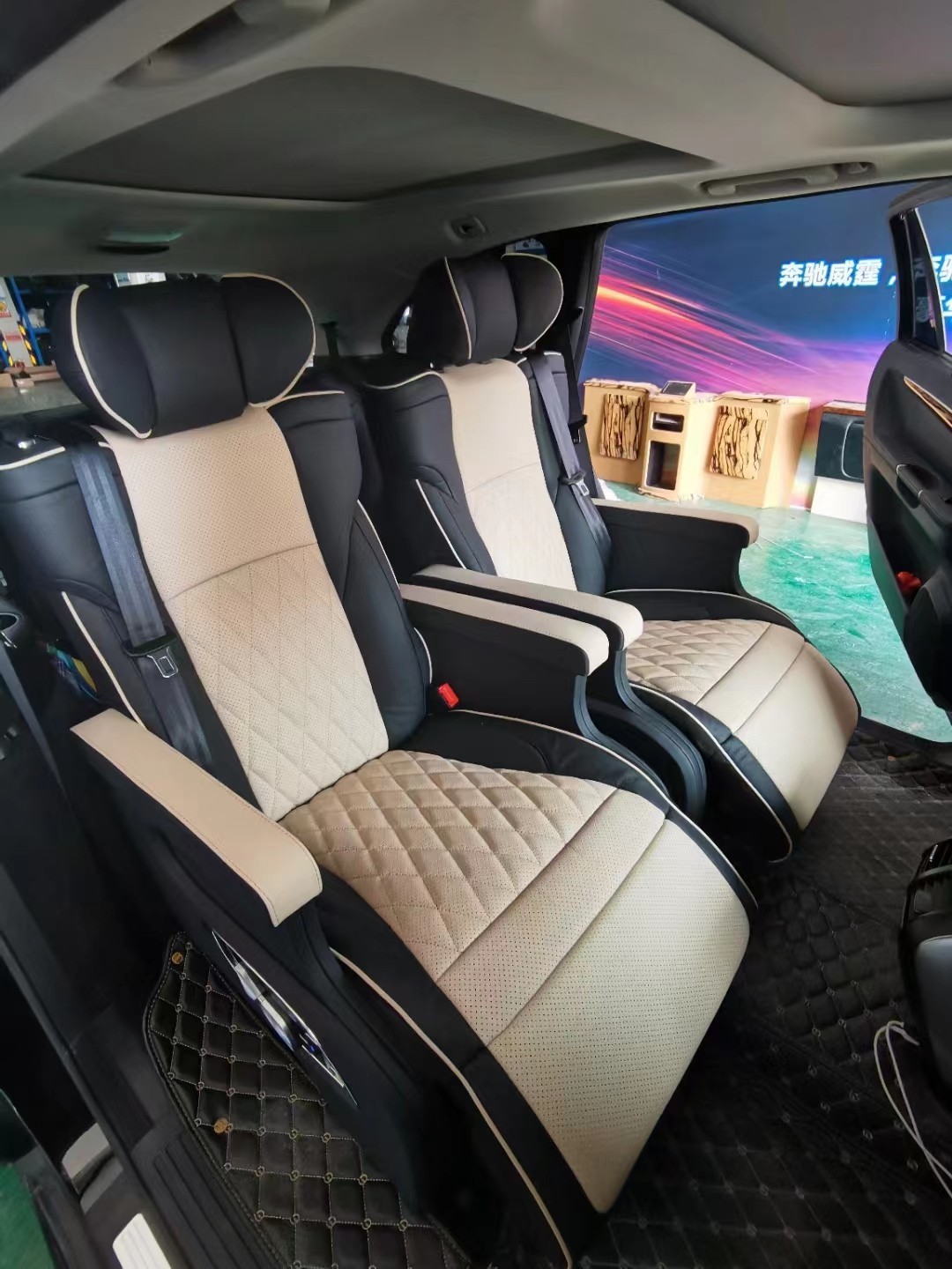 奔驰r350改装升级航空座椅方案