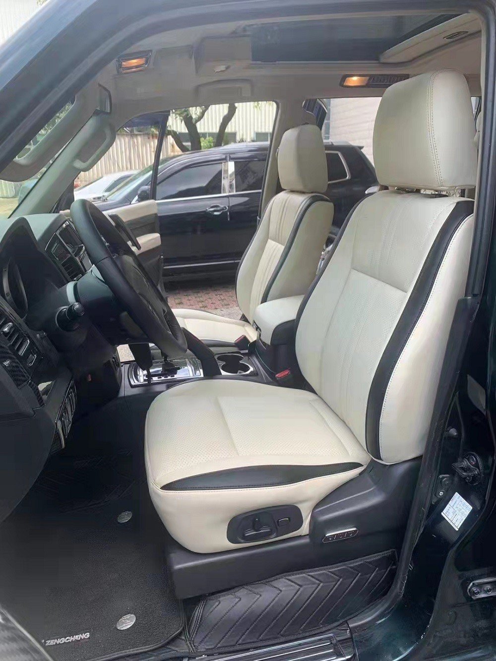 三菱帕杰罗改装航空座椅专车专用