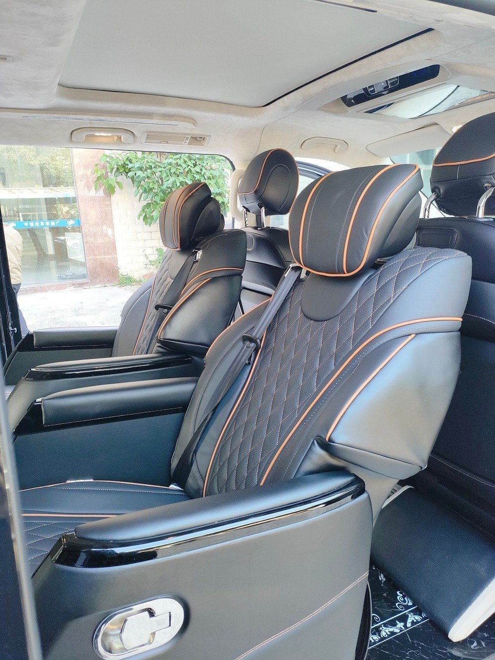 奔驰v260升级改装航空座椅案例