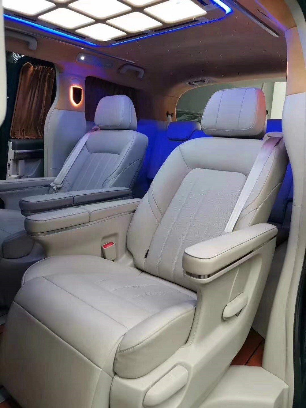 传祺m8改装升级中排航空座椅案例