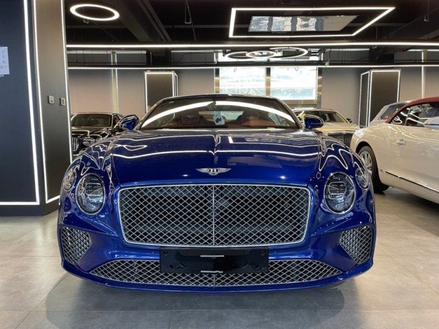 2022款宾利欧陆gt 亮片蓝展厅现车330万_凤凰网汽车_凤凰网