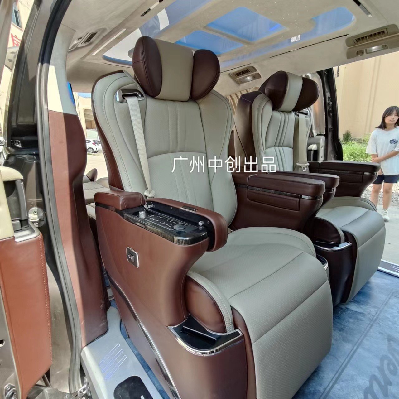 别克gl8改装中排航空座椅内饰升级案例