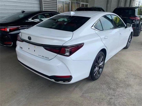 2022款凌志es250四驱报价38.8万起售_凤凰网汽车_凤凰网