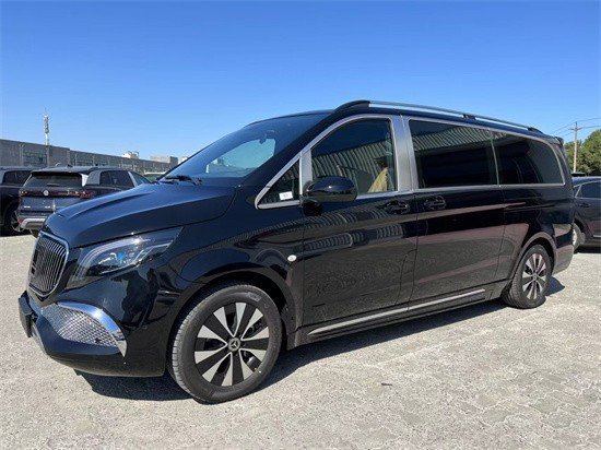 全新奔驰七座商务车抄底价498万包牌