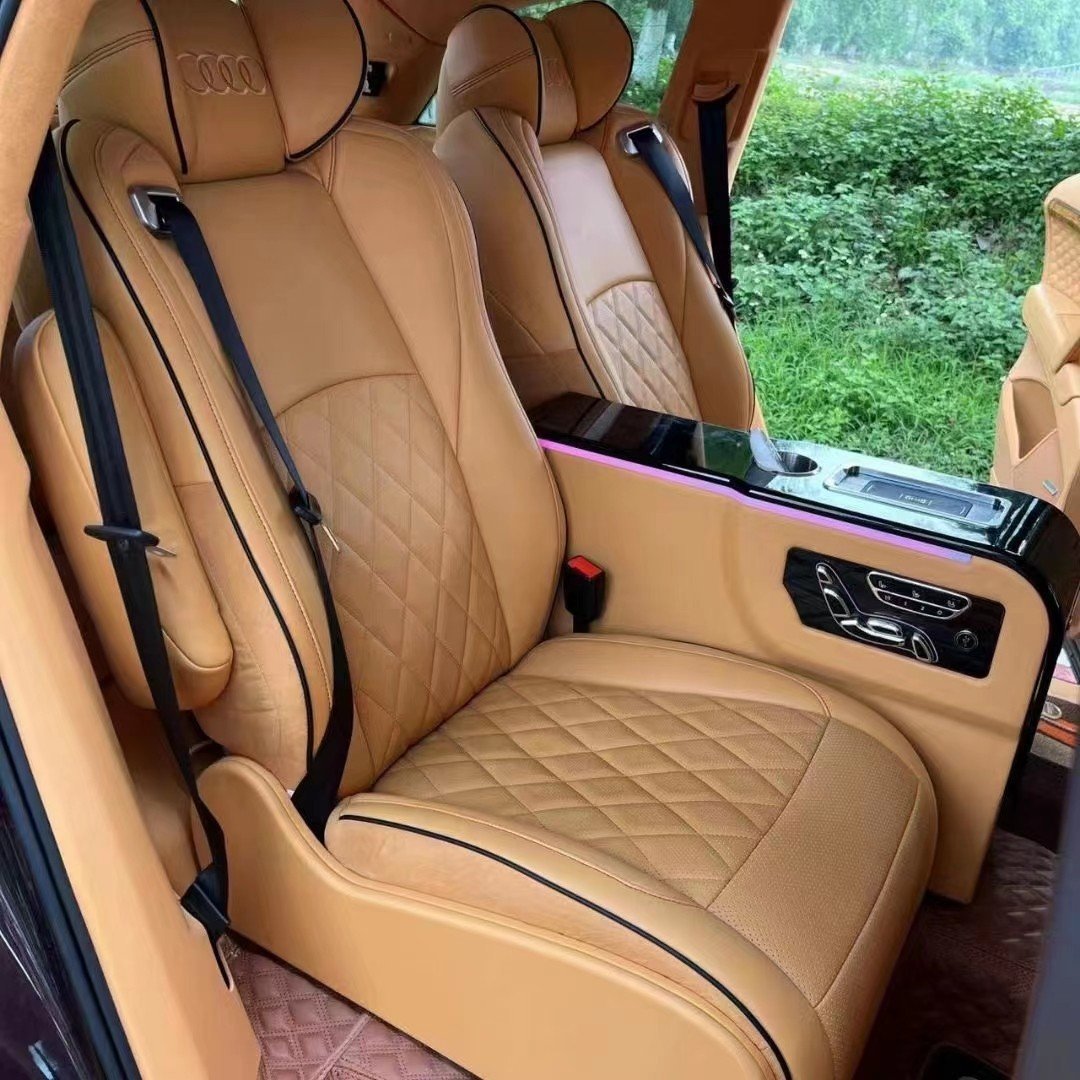 奥迪q7中排改装航空座椅及内饰升级方案