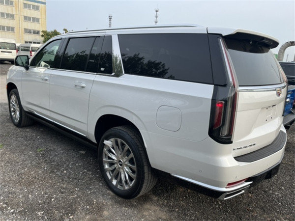 2022款凯迪拉克凯雷德全系现车140万起_凤凰网汽车_凤凰网