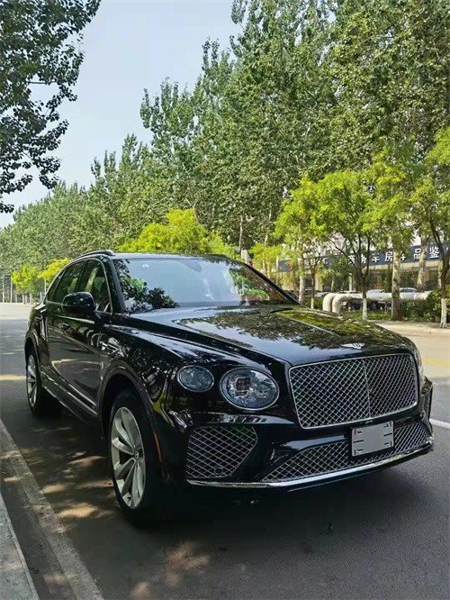 全新22款宾利添越天津港口现车火爆热销