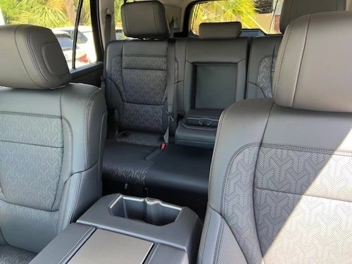 23款全新丰田红杉高端气场秒杀lc300