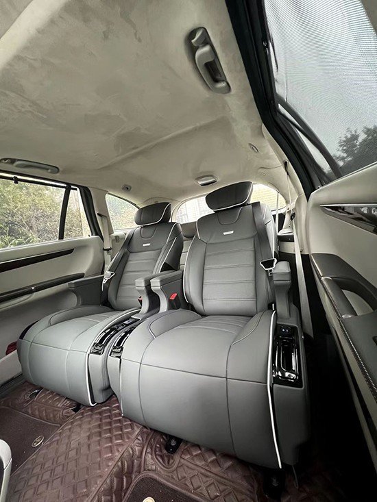 奔驰r350改装航空座椅商务车内饰升级