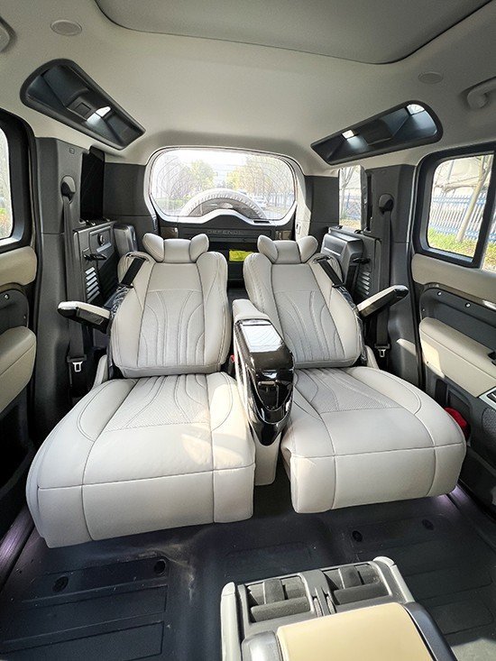 新款路虎卫士改装卫士后排航空座椅升级