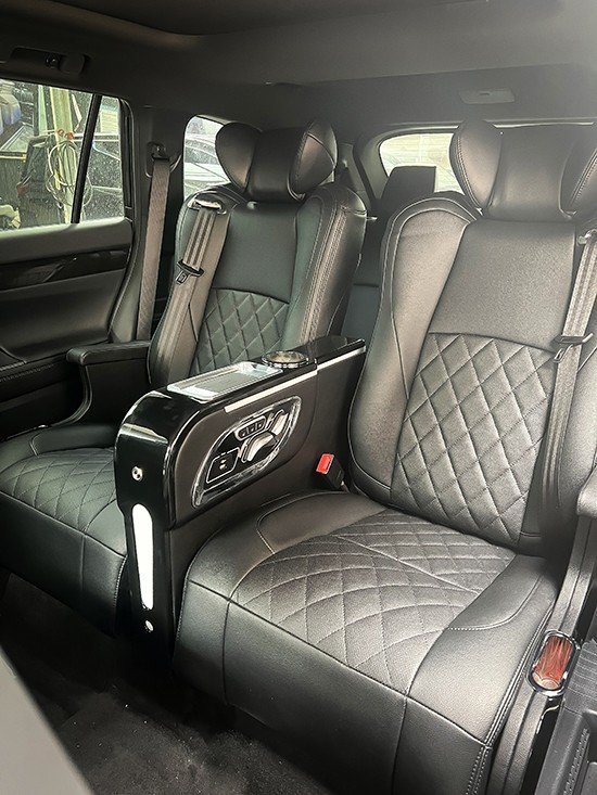 丰田皇冠陆放改装航空座椅后排升级电动