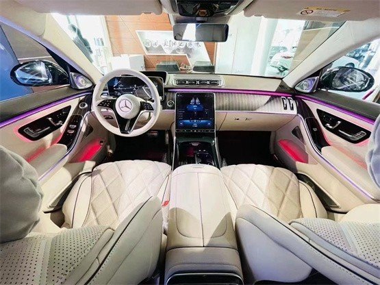 全新奔驰迈巴赫s680现车 气场绝对够硬_手机凤凰网