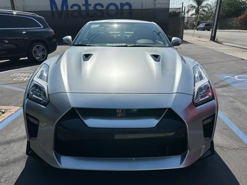 23款日产战神gtr纯进口现车200多万起