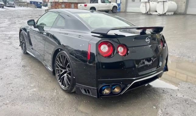 最新款日产gtr战神回归天津港现车预售