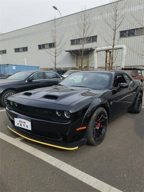 道奇挑战者地狱猫宽体红眼6.2t性能跑车_凤凰网汽车_凤凰网