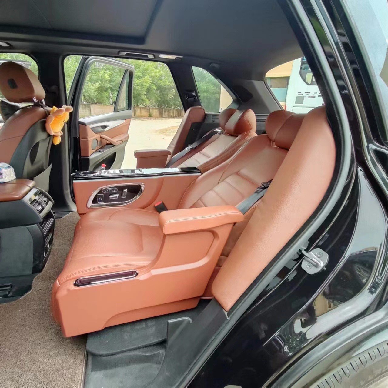 宝马x5改装航空座椅案例效果图