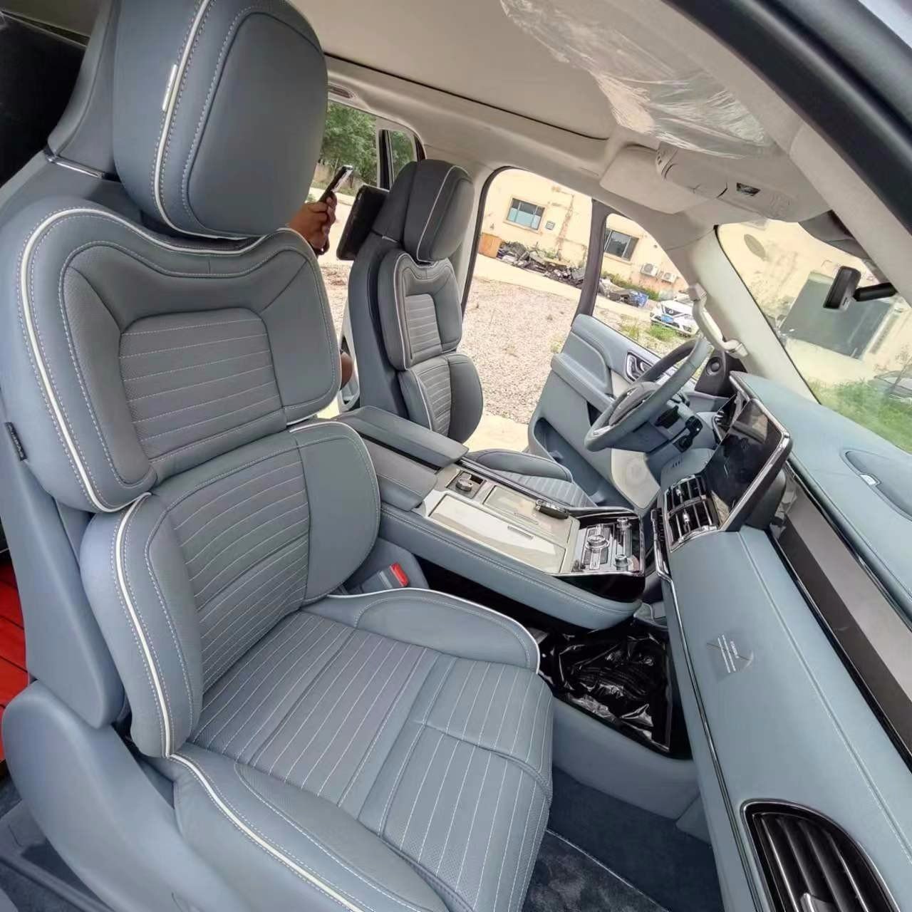 林肯升级航空座椅沙发床定制案例