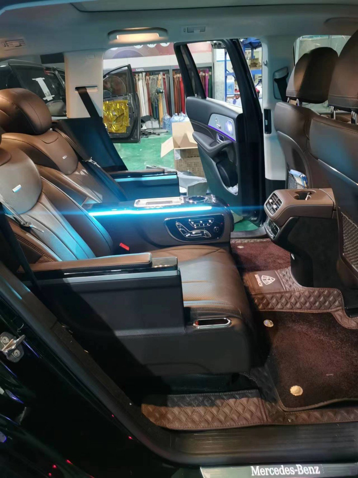 奔驰gls450升级中排航空座椅案例