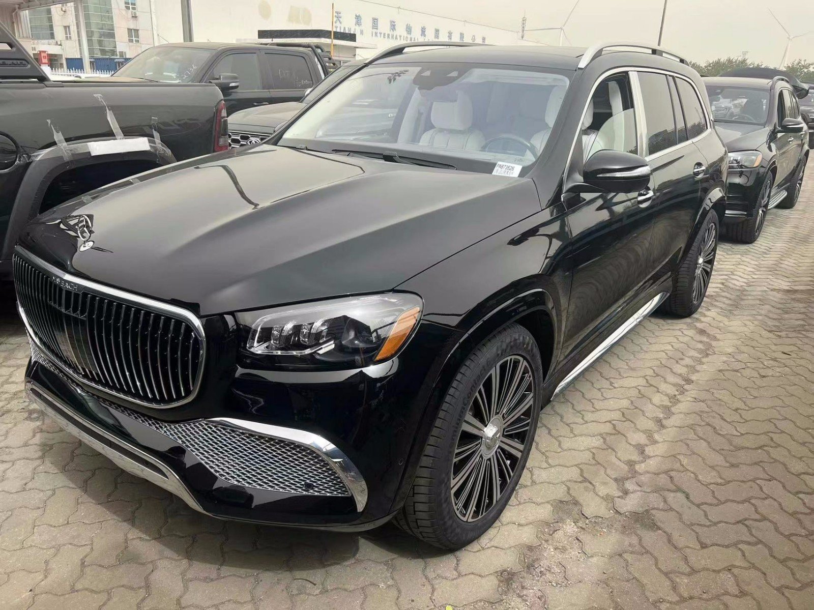 天津港23款奔驰迈巴赫gls600让利100万_凤凰网汽车_凤凰网