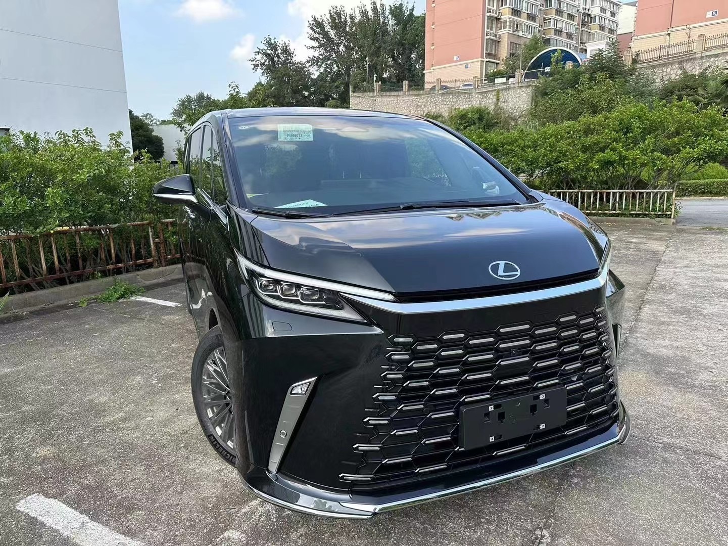 24款雷克萨斯商务lm雷尔法现车公户抵税