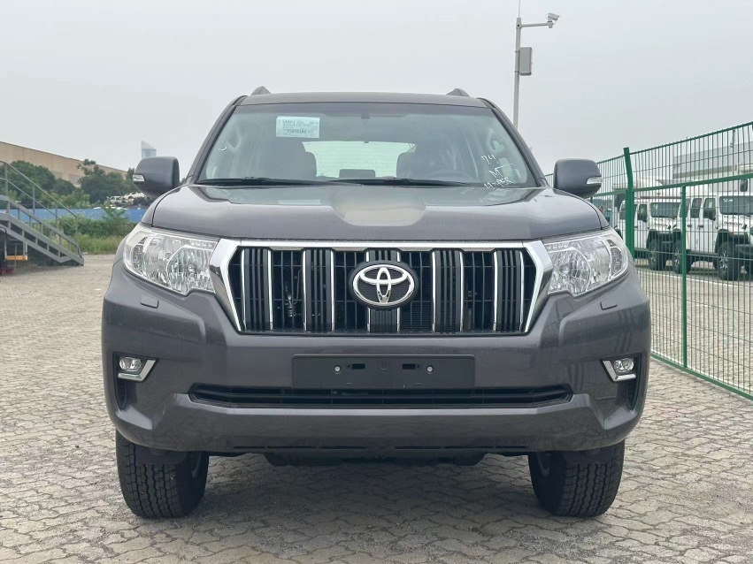 23款柴油霸道2800不加尿素港口最低价