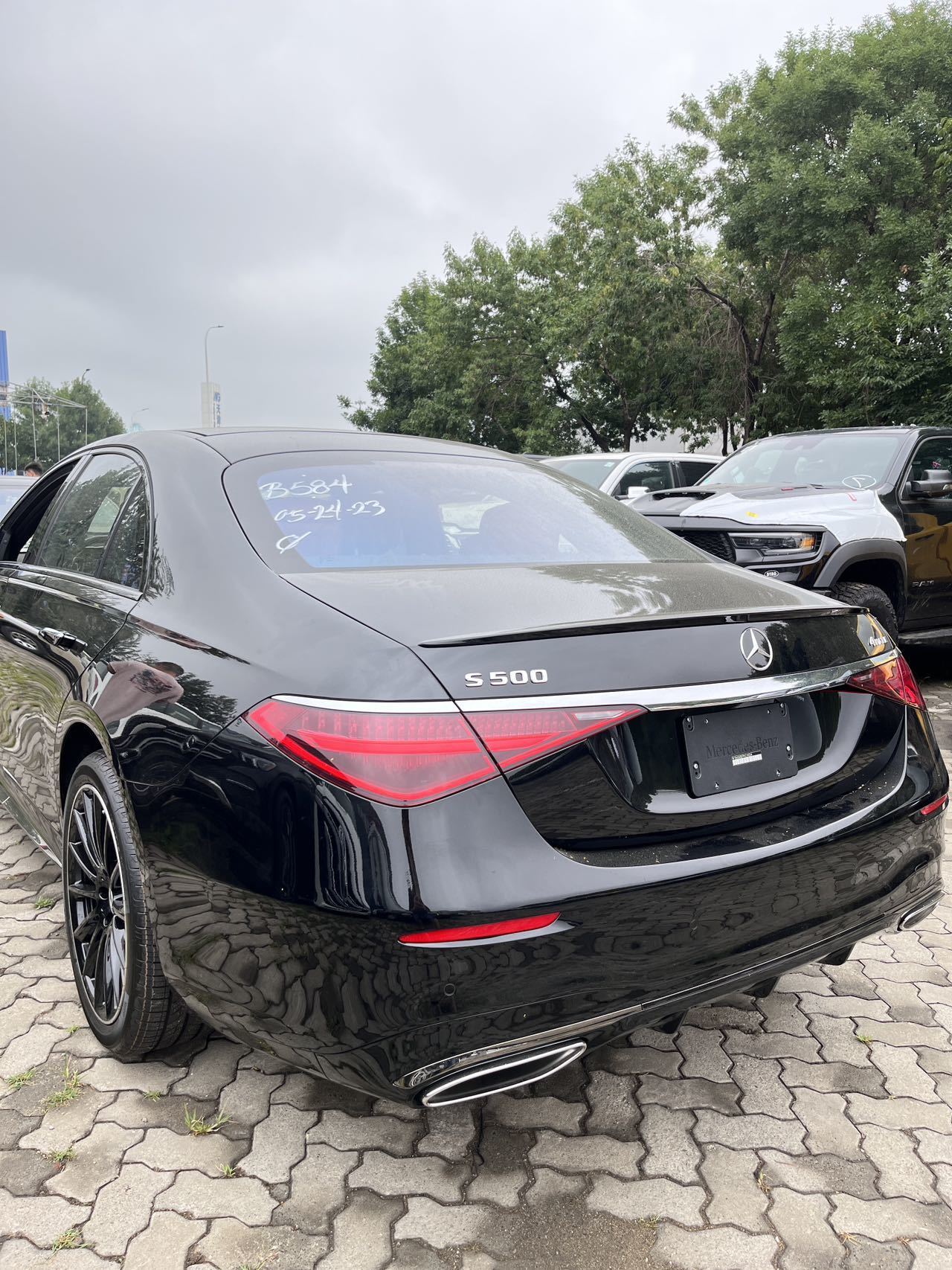 23款美规奔驰s500amg暗夜9月优惠价_凤凰网汽车_凤凰网